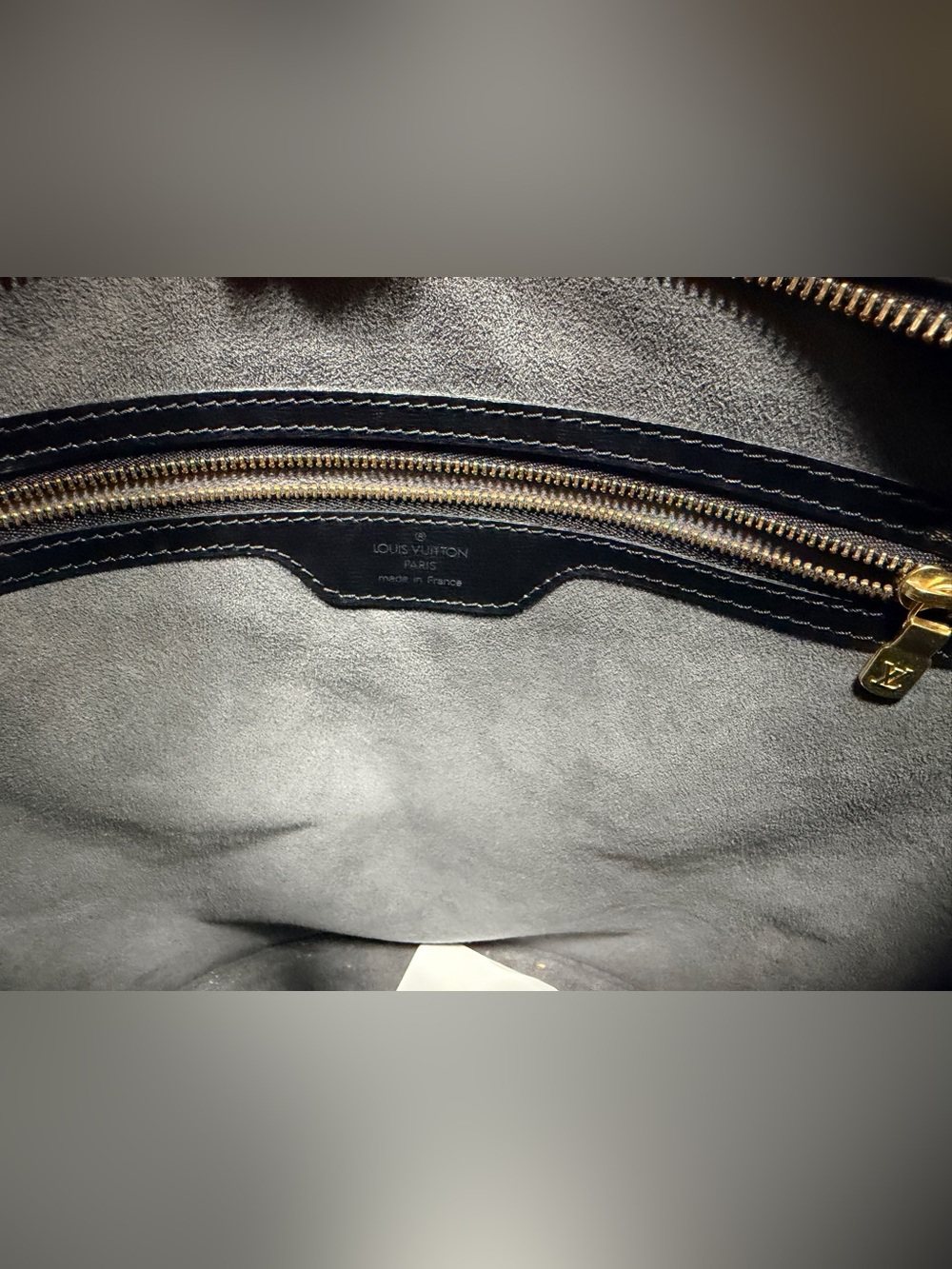 Louis Vuitton Black Epi Leather Shoulder Bag - Picture 9 of 9